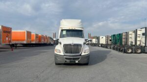 2020 International LT – 73″ Hi Rise Sleeper, International A26, Automatic