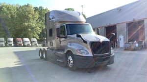 2022 International LT Sleeper Semi Truck – 73″ Raised Roof, Cummins, Automatic, Battery Powered HVAC with Optimized Idle