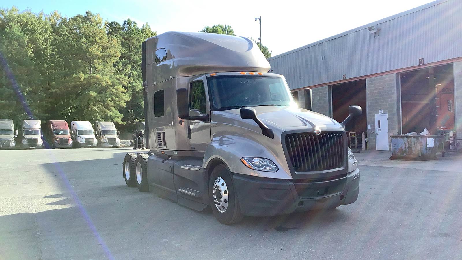 2022 International LT Sleeper Semi Truck – 73″ Raised Roof, Cummins, Automatic, Battery Powered HVAC with Optimized Idle